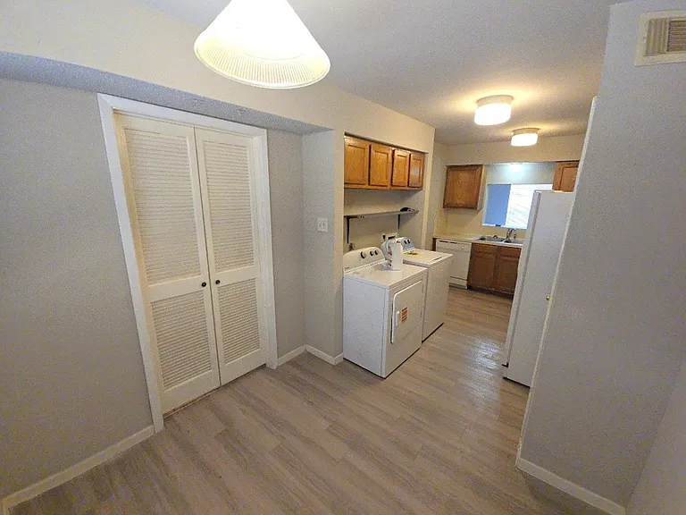 15625 Weldon Dr — Photo 2