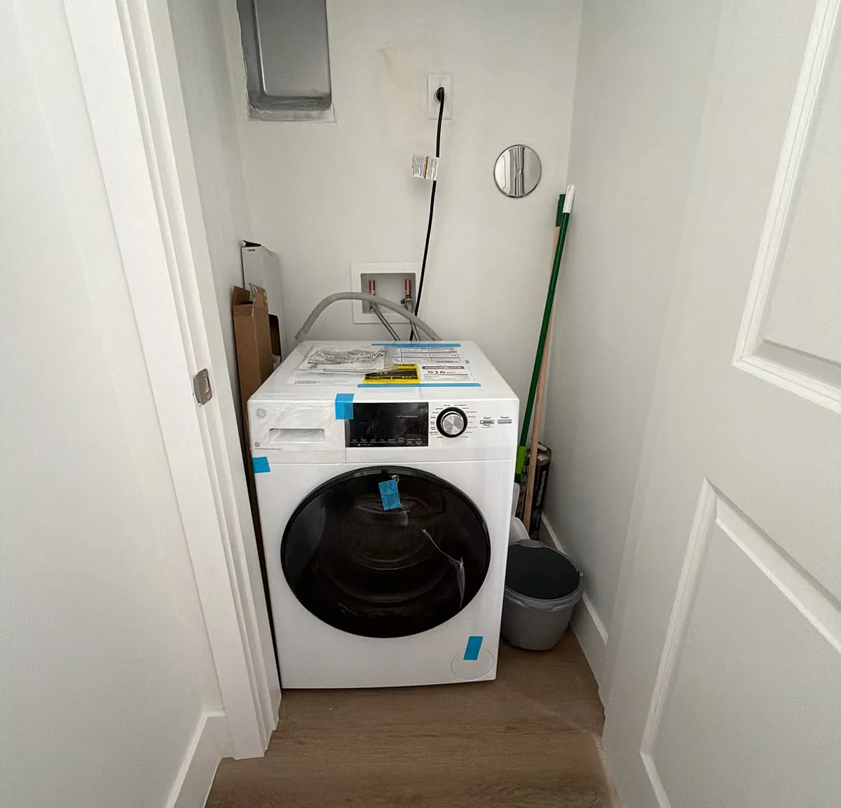 Studio, 400 sqft, $1,999 — Photo 3