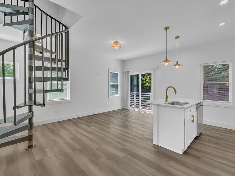 210 Martin Luther King Jr Blvd — Photo 24