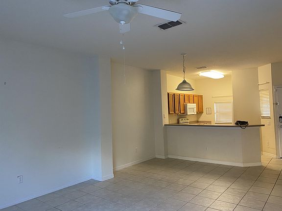 4th image of 3142 Yellow Lantana Ln