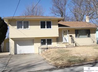 545 Trail Ridge St, Council Bluffs, IA 51503