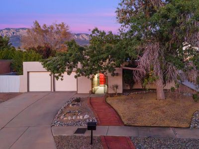 5812 Greenly Ave NE, Albuquerque, NM, 87111