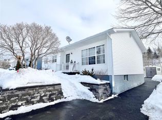 12 Park St, Grand Falls Windsor, NL A2B1C6