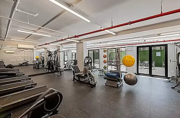 Rented by REAL New York | media 29