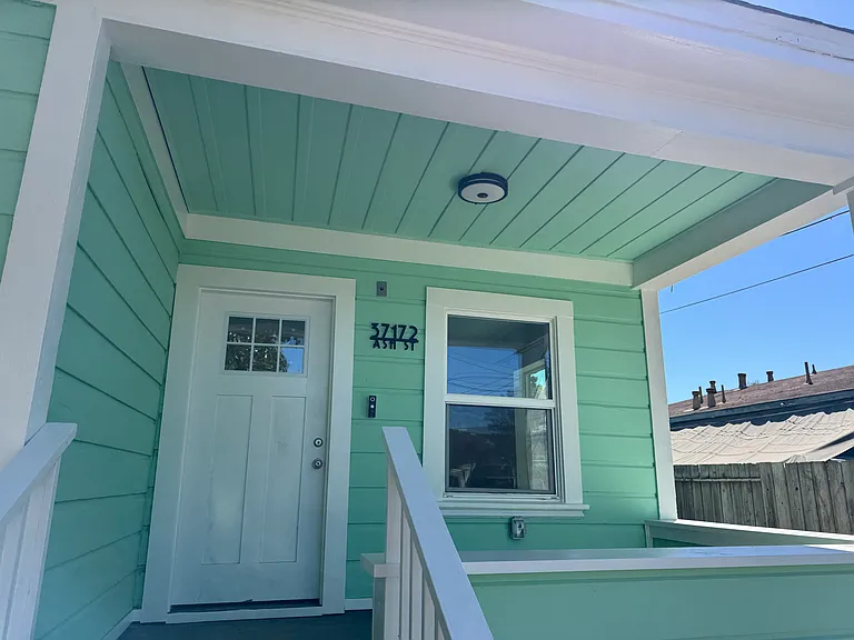 37172 Ash St — Photo 2