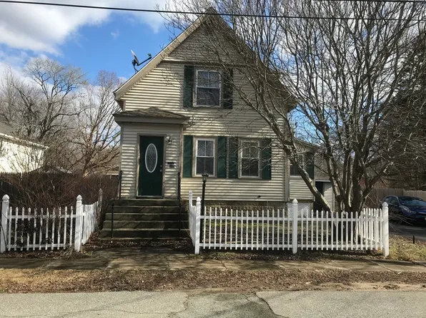 109 Hancock St, Whitman, MA 02382