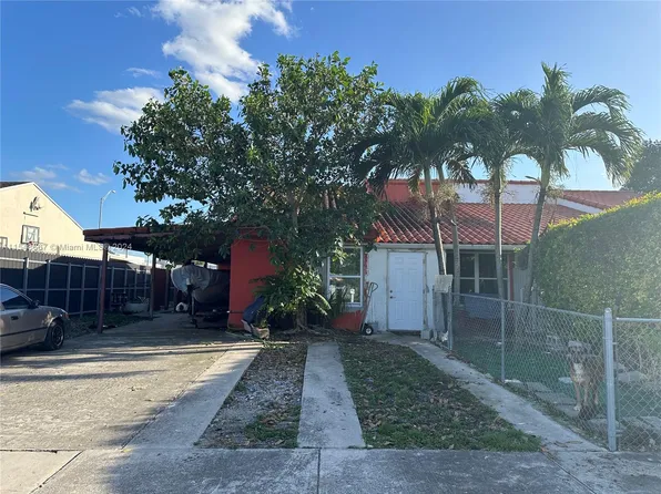 9630 Grand Canal Dr #2, Miami, FL 33174