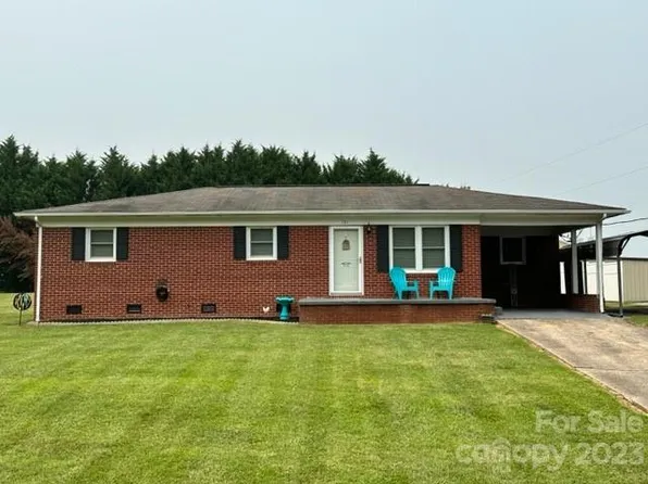 191 Kings Dr, Forest City, NC 28043