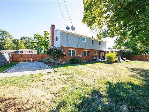 3rd image of 3735 Willow Creek Dr