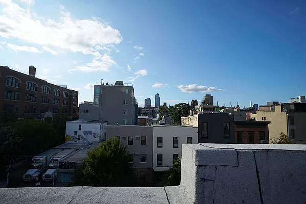 Rented by Lodger Corp | media 45