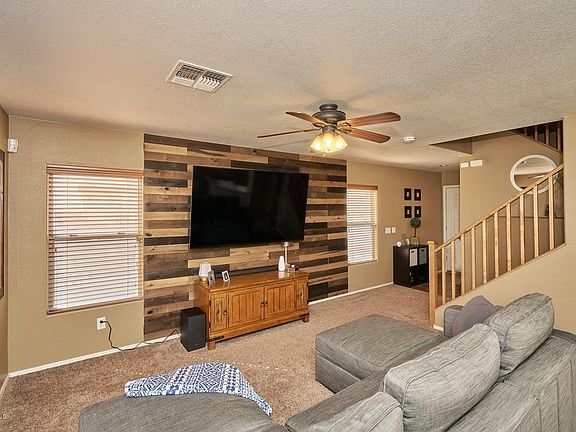 5th image of 40325 W Helen Ct