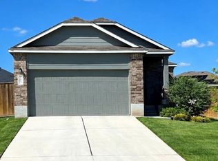 105 Pottersville Ln, Jarrell, TX 76537