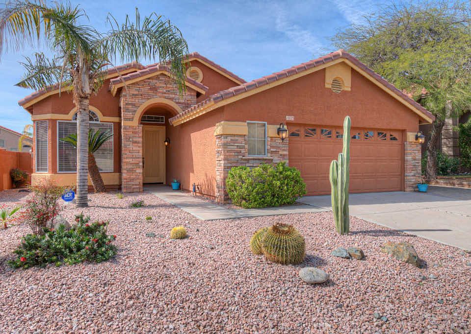 1st image of 1025 E Mountain Vista Dr