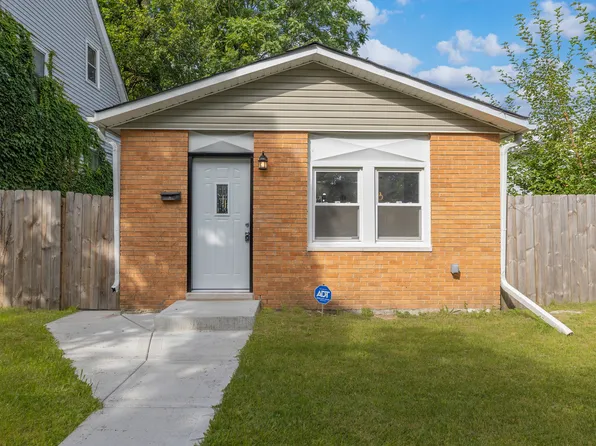 8204 S East End Ave, Chicago, IL 60617