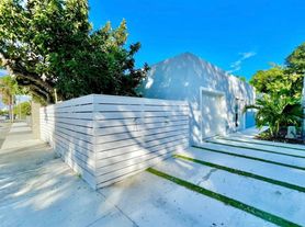 1493 NW 55 St, 1493-B