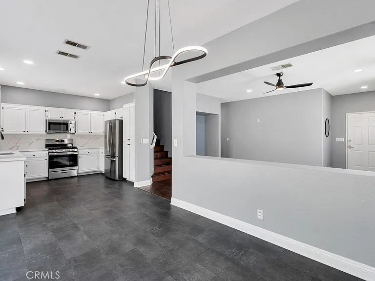 606 Hooper Ave — Photo 7