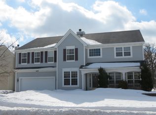 365 Florine Ct, Cary, IL 60013