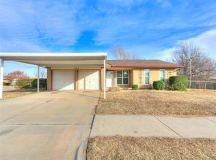 1064 NW 7th Pl, Moore, OK 73160