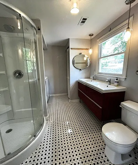 240 Boulevard SE — Photo 18