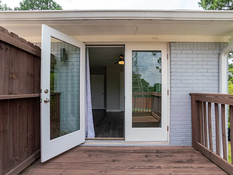 Private Deck