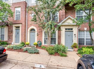 7072 Falls Reach Dr, Falls Church, VA 22043