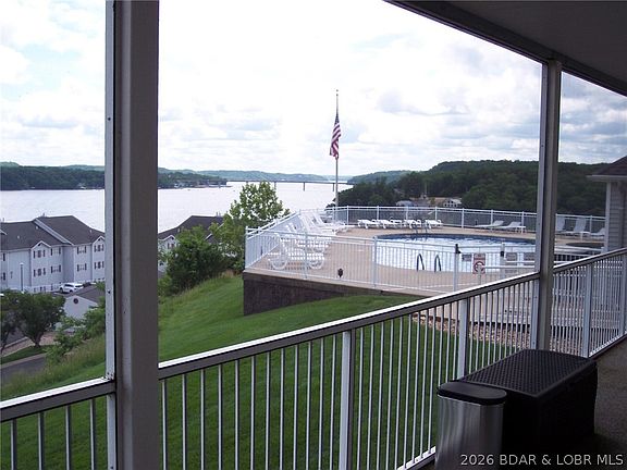 2nd image of 712 Summer Place Dr #1B