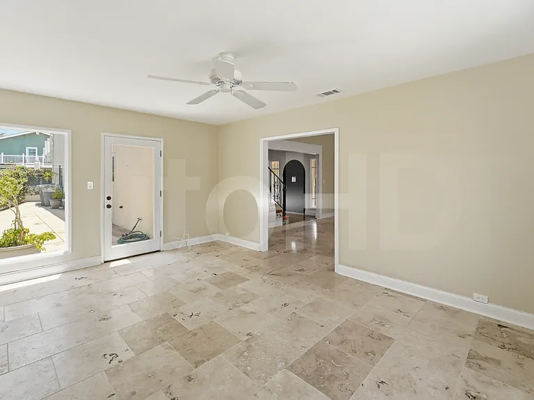 1220 Mandalay Beach Rd — Photo 17