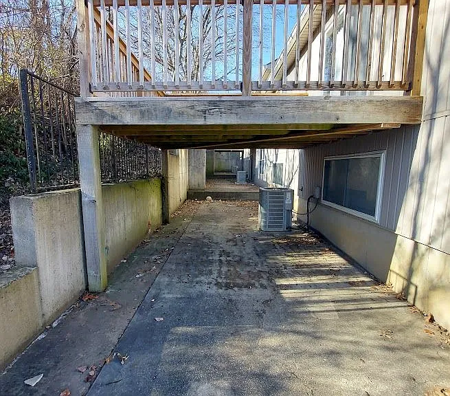 3005-3033 S Shrank Dr — Photo 13
