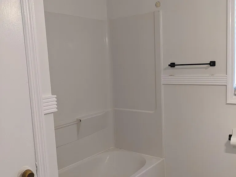 420 Pine Hills Dr — Photo 8