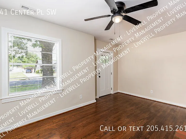 741 Center Pl SW — Photo 14