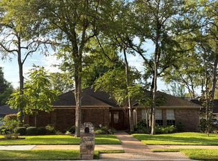 2019 Plantation Dr, Richmond, TX 77406