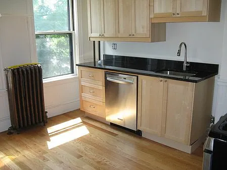 2 bed, 1.0 bath, $3,800 — Photo 4