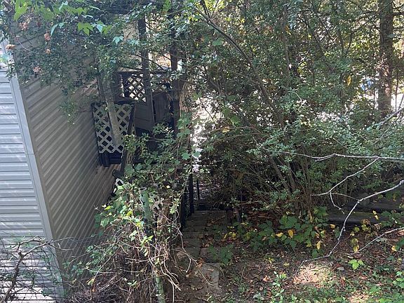 2nd image of 316 Grove Ave