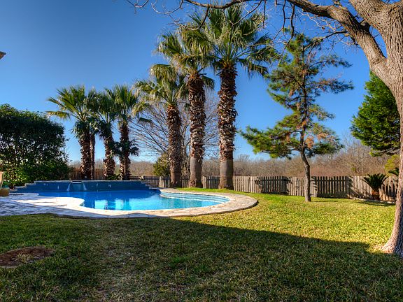 5th image of 1733 Jerusalem Dr