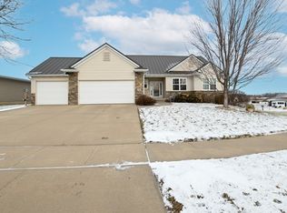 700 34th Ave, Marion, IA 52302