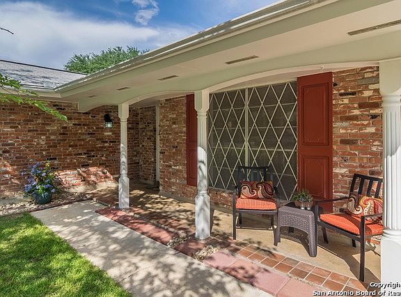 3rd image of 3518 Igo St