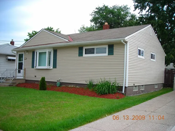 5225 W 150th St, Brookpark, OH 44142