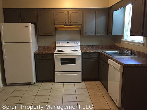 5th image of 150 Yellow Jacket Dr APT 6