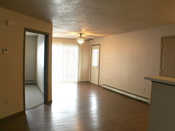 5th image of 388 Red Cedar St #384-140