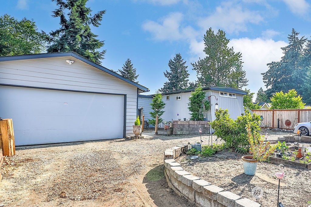 22114 Cedarview Drive E, Bonney Lake, WA 98391 Zillow