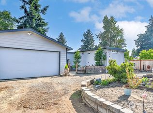 22114 Cedarview Dr E, Bonney Lake, WA 98391