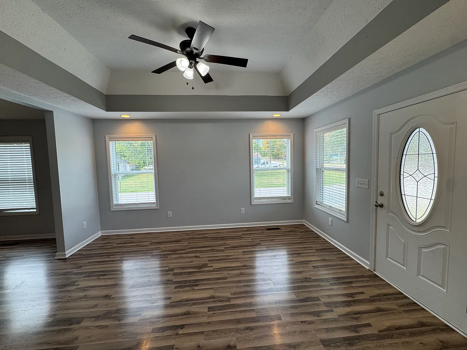 3 bed, 1350 sqft, $1,745 — Photo 3