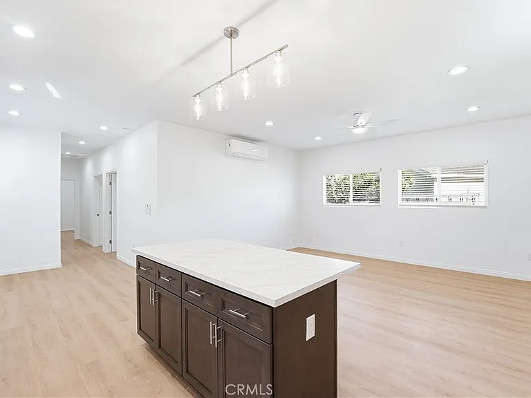 21003 Longworth — Photo 10