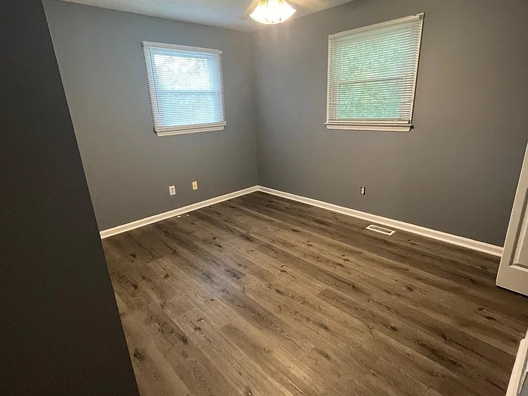 153 Redwood Ln — Photo 15
