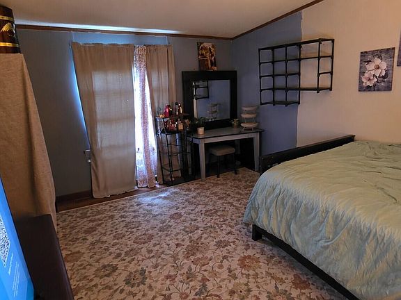 3rd image of 7017 Lake Ridge Dr