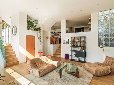 2256 Panorama Ter, Los Angeles, CA, 90039