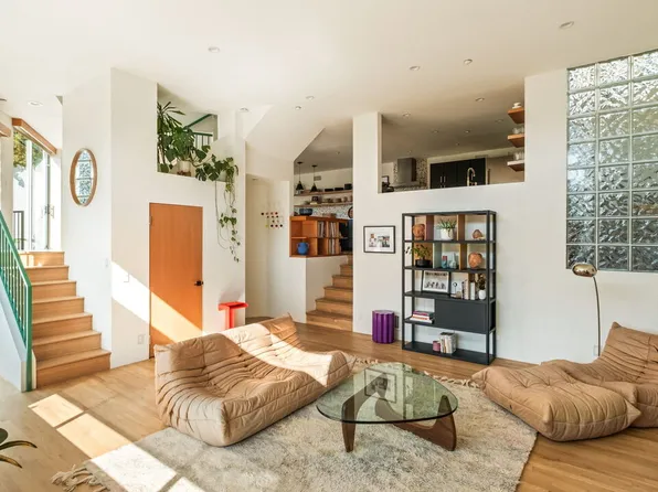 2256 Panorama Ter, Los Angeles, CA 90039