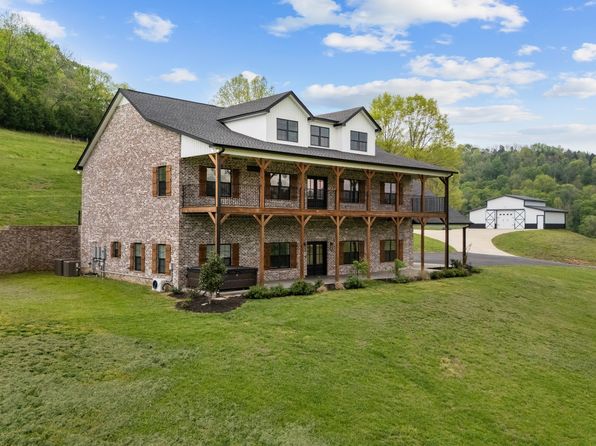 3945 Hartsville Rd, Lafayette, TN 37083