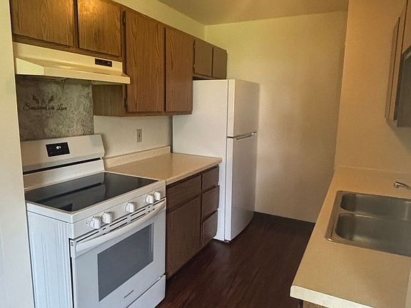 2nd image of 712 Franklin St #4