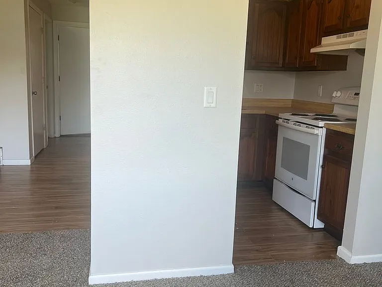 4013 Westover Rd SE — Photo 4